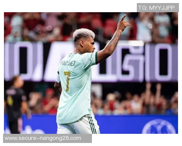 达拉斯与亚特联激战正酣比分揭晓精彩瞬间回顾